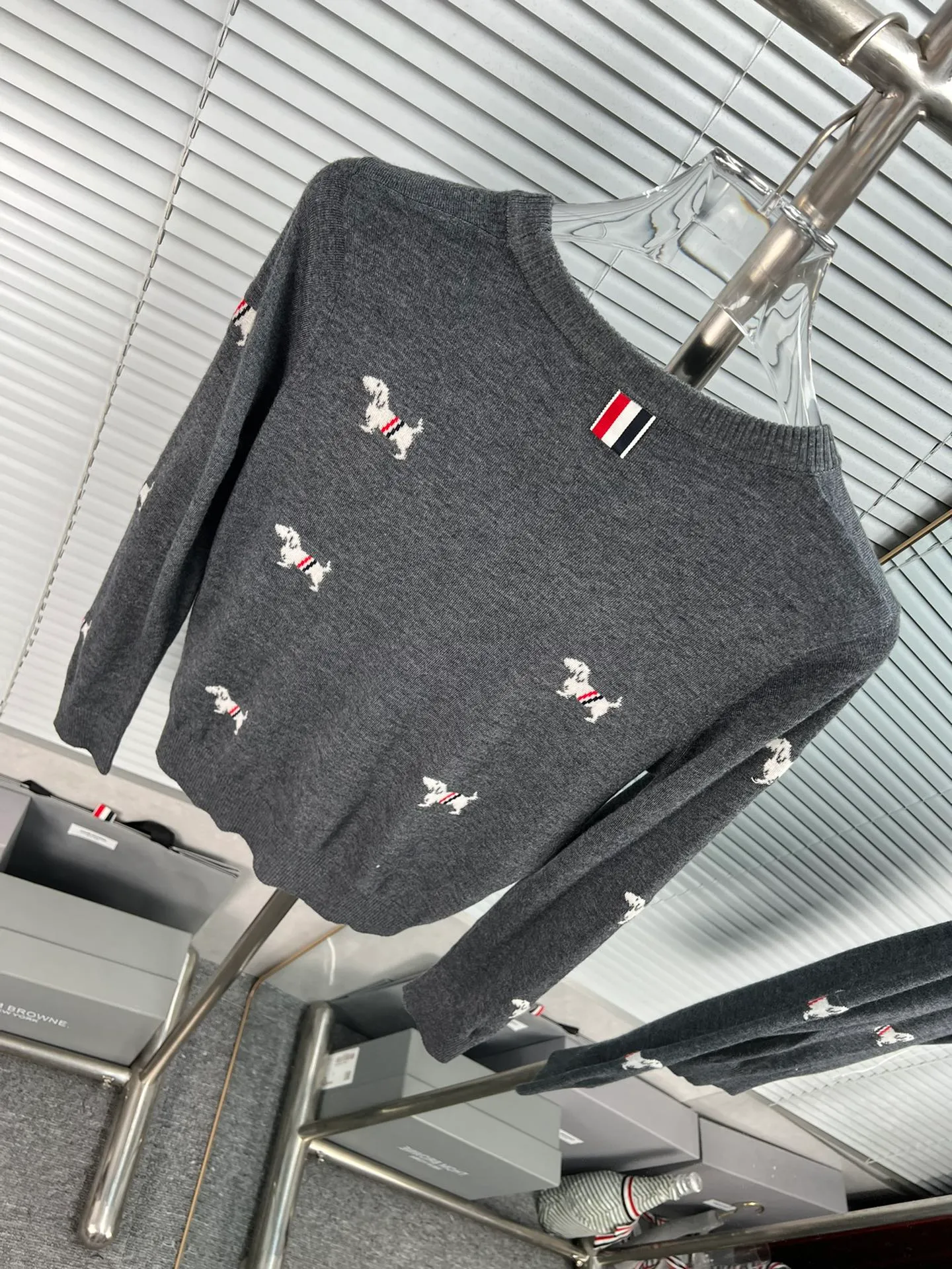 Thom Browne ➡️ logo TBClassic Classic Quality⚠️ ， ， ， ， ❗️❗️ ， ！ TBSeries ， ， ！ :Navy Blue Gray Sizes：0.1.2 （SML ）